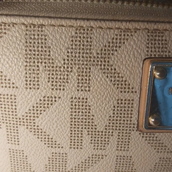 MICHAEL KORS WALLET - Picture 12 of 12